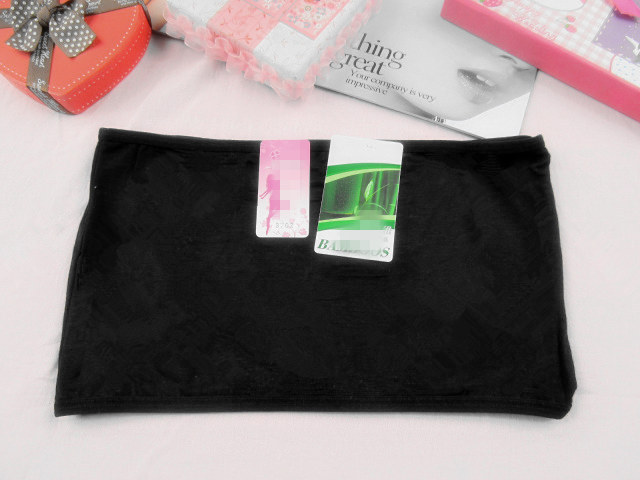 チューブトップ