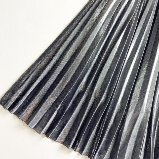 メタリックカラー プリーツスカート