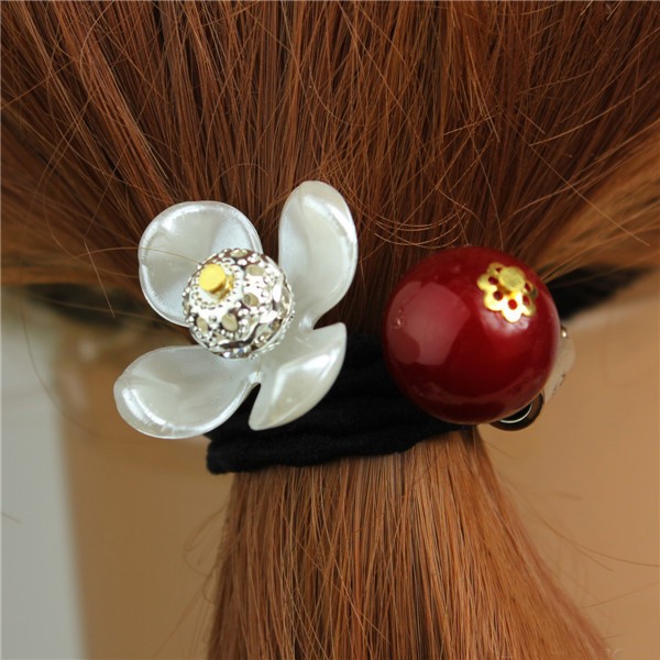 パールメタリックフラワー & パールビーズヘアゴム