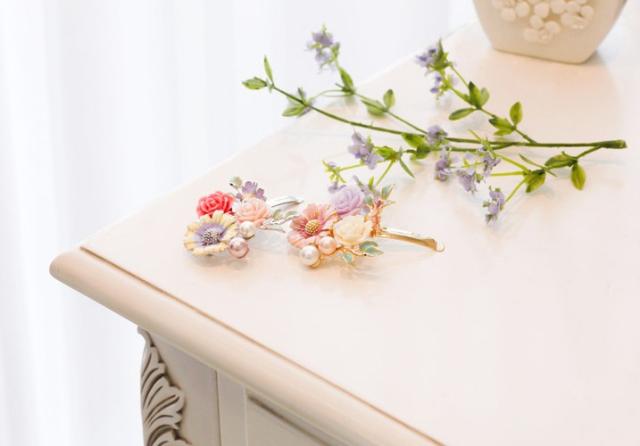 フラワーメタルヘアクリップ