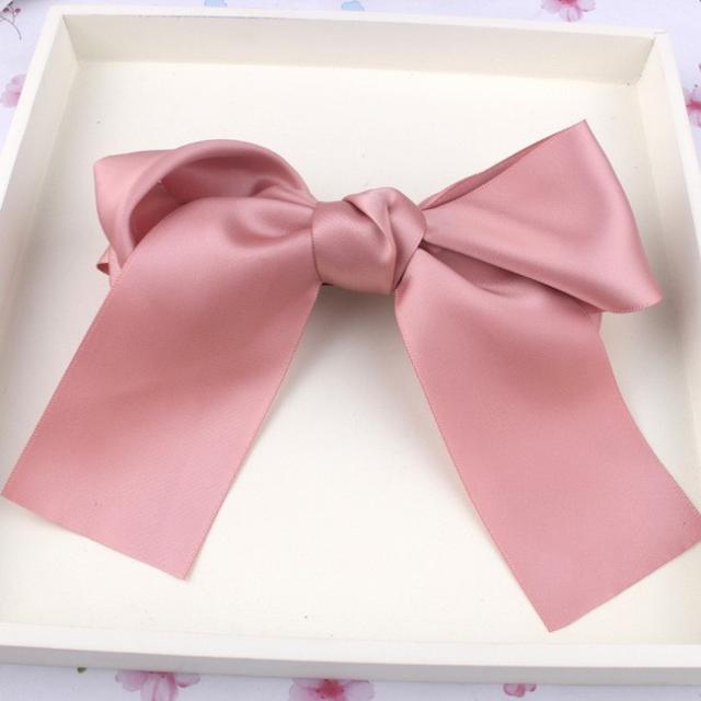 サテンリボンバレッタ