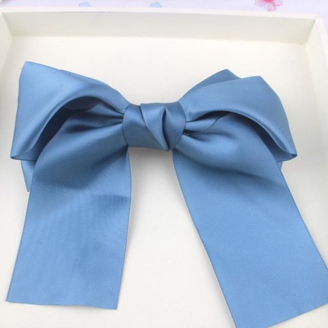 サテンリボンバレッタ