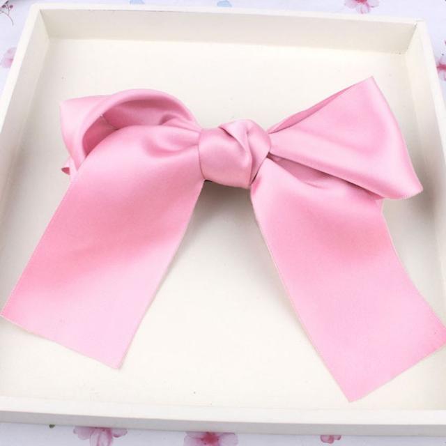 サテンリボンバレッタ