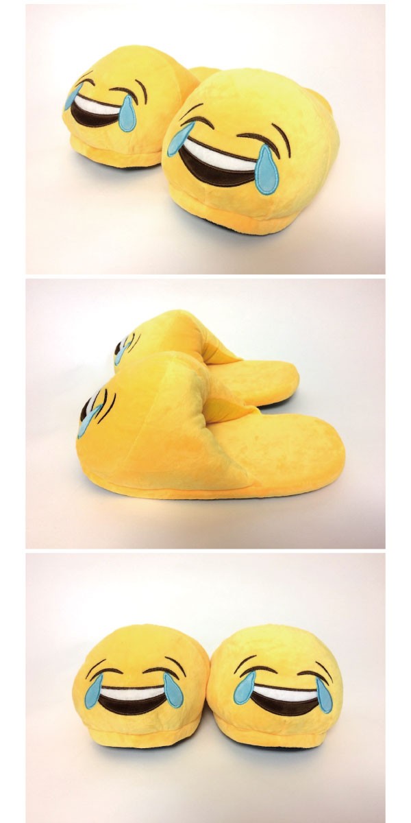  超ユニーク！話題の顔文字スリッパ