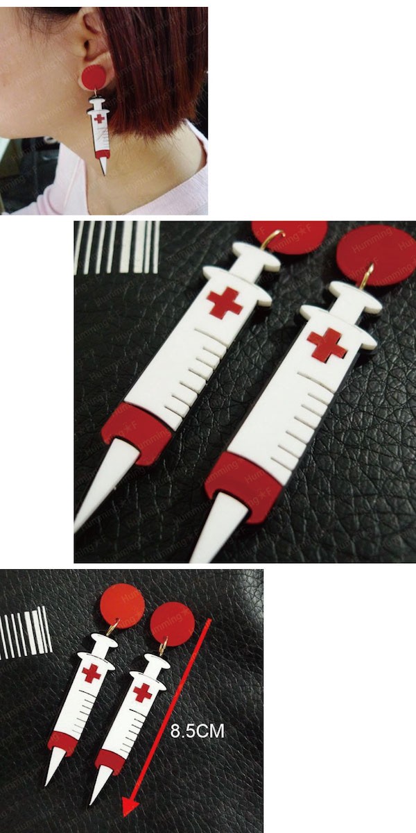 注射器モチーフのアクリルプレートピアス 