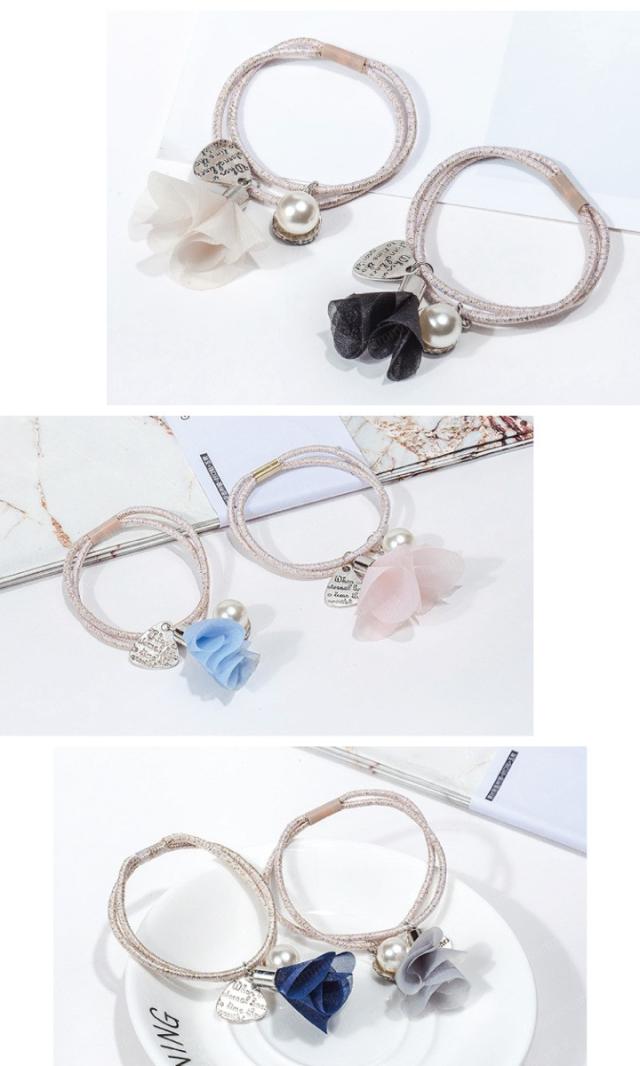 シフォンフラワータッセルのチャーム付きヘアゴム