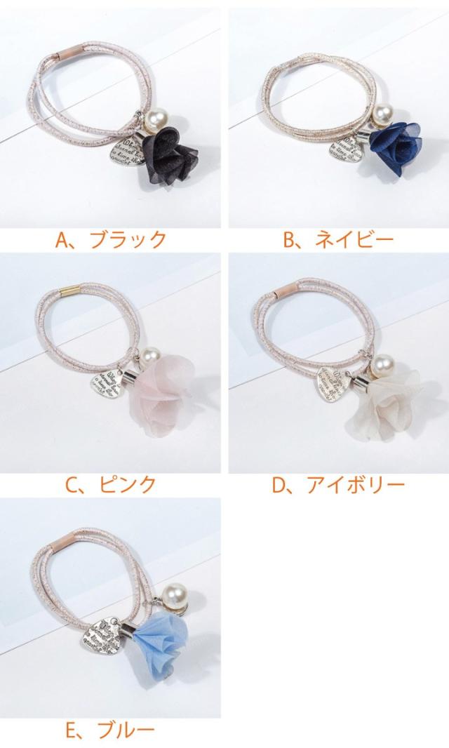 シフォンフラワータッセルのチャーム付きヘアゴム