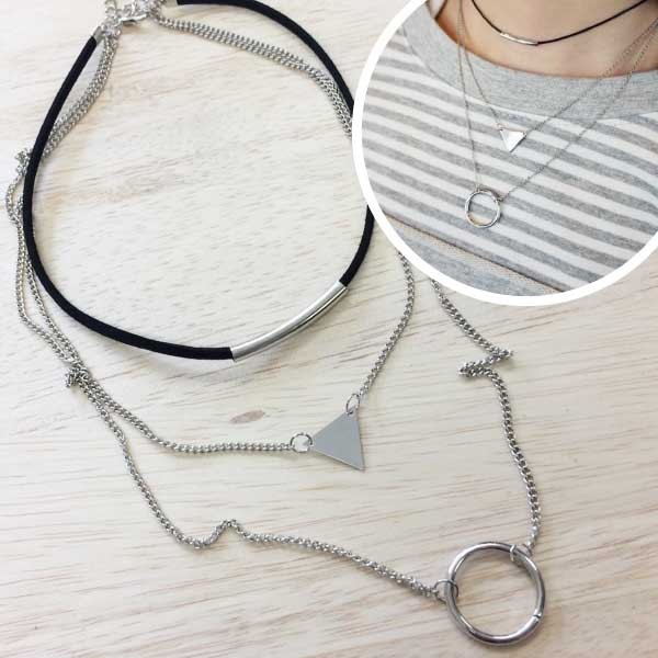 モチーフ付き3連ネックレス