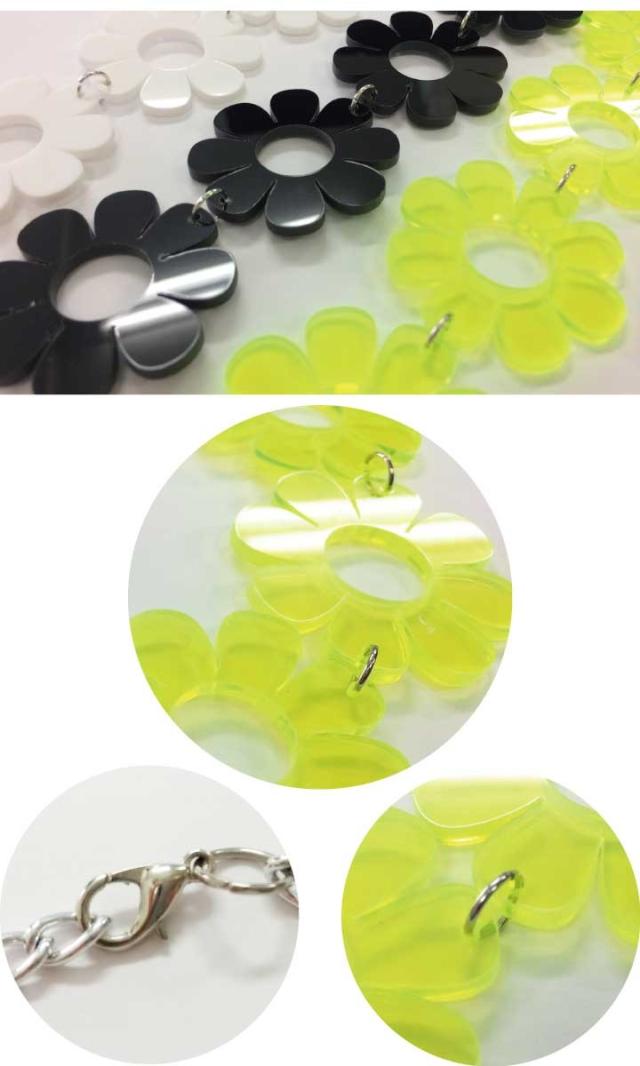 フラワーモチーフ アクリル プレート チョーカー 