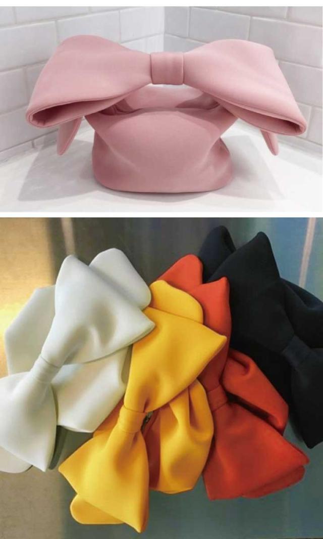 ビッグリボンのミニバッグ