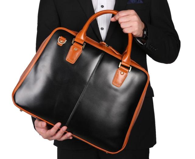 本革ビジネスバッグ