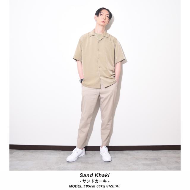 とろみのあるオープンカラーシャツ