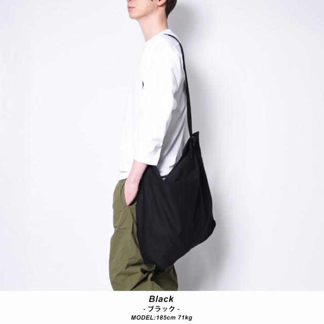 ショルダーバッグ