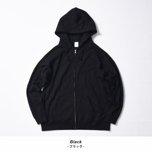 厚手のジップパーカー