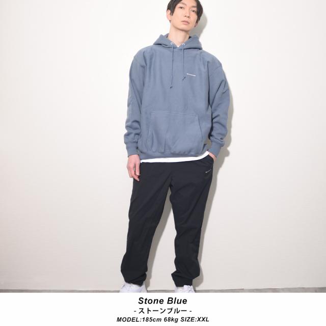 厚手プルオーバーパーカー