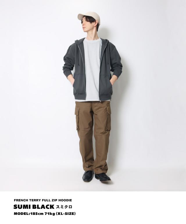 ジップパーカー