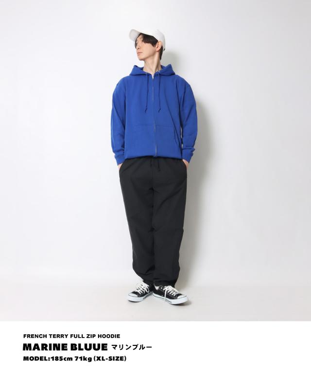 ジップパーカー