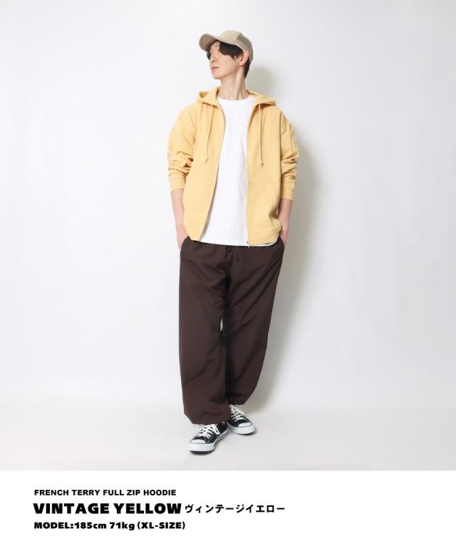 ジップパーカー