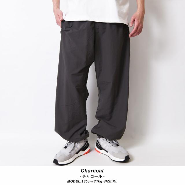 ナイロンパンツ