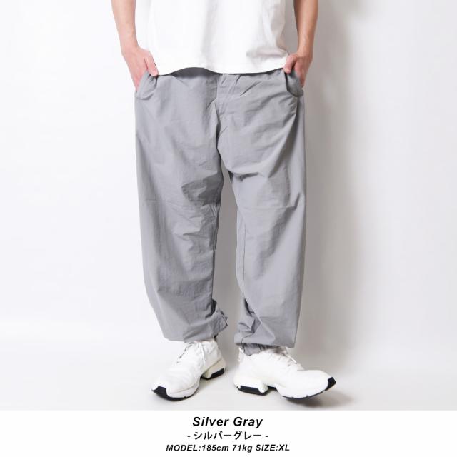 ナイロンパンツ