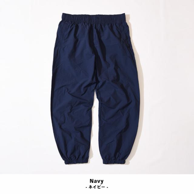 ナイロンパンツ