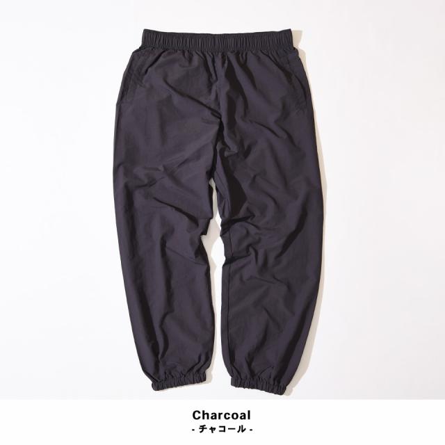 ナイロンパンツ