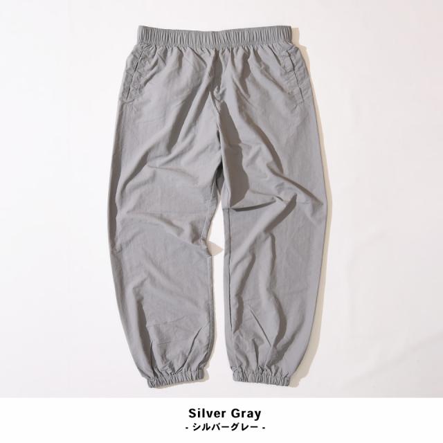 ナイロンパンツ