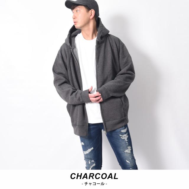 超厚手のジップパーカー
