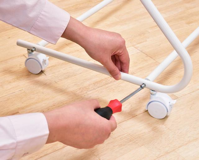 スラックスやマフラーやストールを20本掛けハンガーでたっぷりすっきり収納