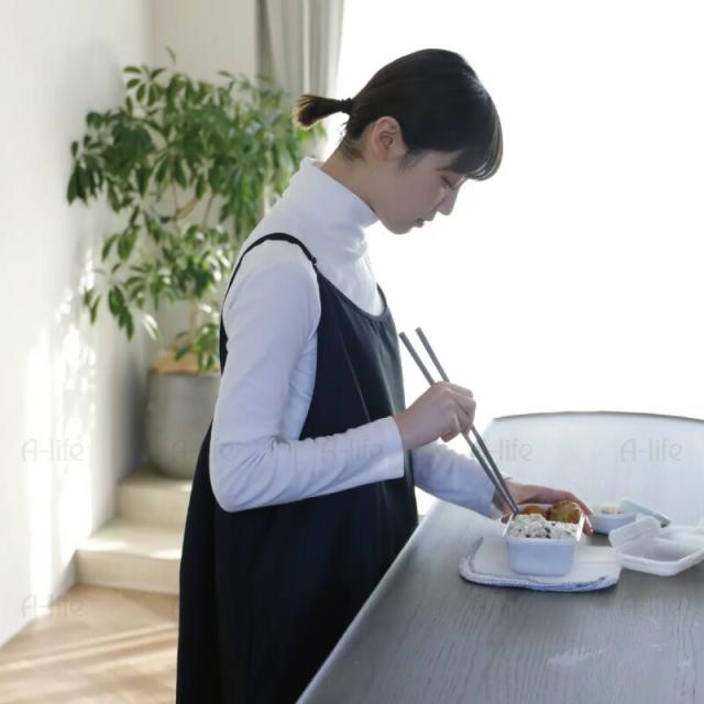 エプロンワンピースかぶるだけおしゃれロングワンピース型