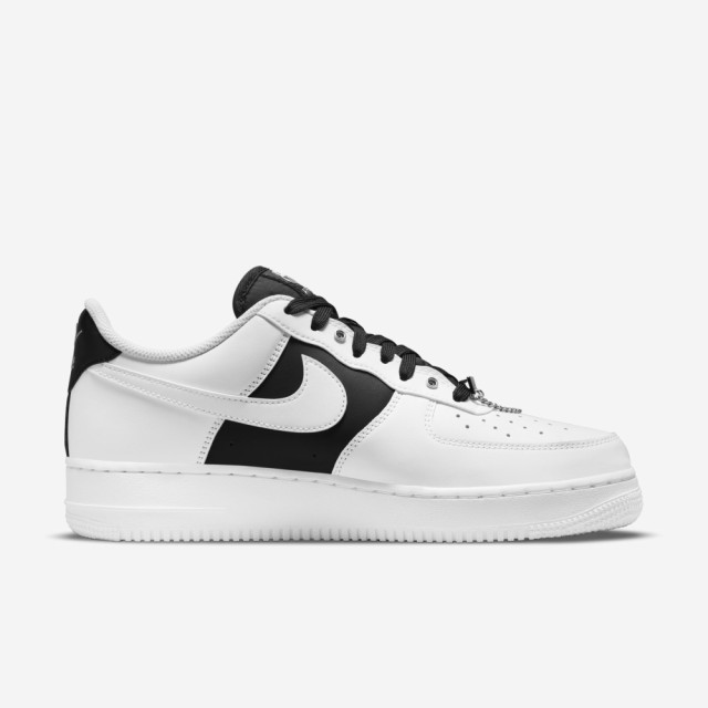 ナイキ スニーカー NIKE AIR FORCE 1 07 LV8 2 PRM Silver Chain メンズファッション DA8571 ...