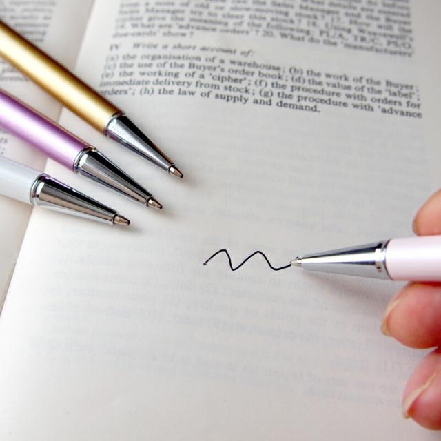 ディズニー スワロフスキー 推奨 ボールペン 名入れ 不可 かわいい キャラクター ギフト 仕上げ グッズ 書きやすい 18金