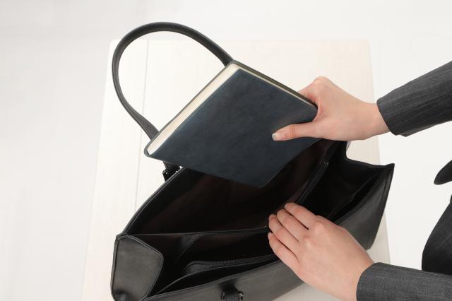 ビジネスバッグ レディース A4