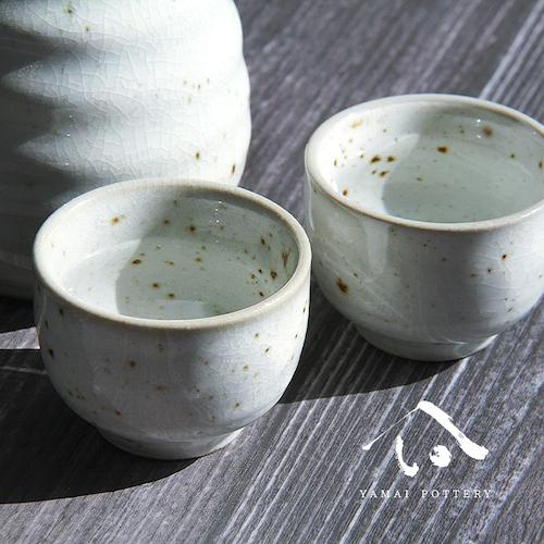 美濃焼 toki minoyaki japan 冷酒器 セット 酒器セット お猪口 冷酒 徳利 おちょこ ペア とっくり 酒器 陶器 手作り 2号 食器 結婚祝い 還暦祝い 祝い 還暦 プレゼント ギフト ギフトセット 食器セット お土産 誕生日 贈り物 お祝い 母の日 父の日 記念日 和食器 洋食器 カフェ シンプル キッチン キッチン用品 お揃い 国産 日本製 岐阜産 熱燗 冷酒 日本酒 酒 焼酎 食洗機対応 電子レンジ対応 送料無料