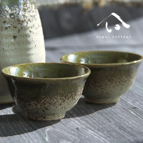 美濃焼 toki minoyaki japan 冷酒器 セット 酒器セット お猪口 冷酒 徳利 おちょこ ペア とっくり 平盃 酒器 陶器 手作り 2号 食器 結婚祝い 還暦祝い 祝い 還暦 プレゼント ギフト ギフトセット 食器セット お土産 誕生日 贈り物 お祝い 母の日 父の日 記念日 和食器 洋食器 カフェ シンプル キッチン キッチン用品 お揃い 国産 日本製 岐阜産 熱燗 冷酒 日本酒 酒 焼酎 食洗機対応 盃 平盃 電子レンジ対応 送料無料