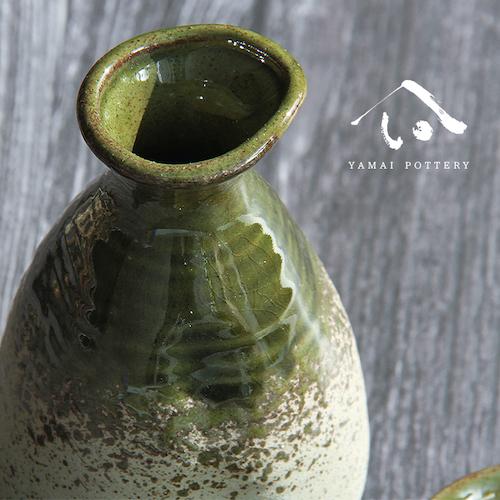 美濃焼 toki minoyaki japan 冷酒器 セット 酒器セット お猪口 冷酒 徳利 おちょこ ペア とっくり 平盃 酒器 陶器 手作り 2号 食器 結婚祝い 還暦祝い 祝い 還暦 プレゼント ギフト ギフトセット 食器セット お土産 誕生日 贈り物 お祝い 母の日 父の日 記念日 和食器 洋食器 カフェ シンプル キッチン キッチン用品 お揃い 国産 日本製 岐阜産 熱燗 冷酒 日本酒 酒 焼酎 食洗機対応 盃 平盃 電子レンジ対応 送料無料