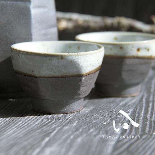 美濃焼 toki minoyaki japan 冷酒器 セット 酒器セット お猪口 冷酒 徳利 おちょこ ペア とっくり 酒器 陶器 手作り 2号 ぐい呑み 食器 結婚祝い 還暦祝い 祝い 還暦 プレゼント ギフト ギフトセット 食器セット お土産 誕生日 贈り物 お祝い 母の日 父の日 記念日 和食器 洋食器 カフェ シンプル キッチン キッチン用品 お揃い 国産 日本製 岐阜産 熱燗 冷酒 日本酒 酒 焼酎 食洗機対応 電子レンジ対応 送料無料