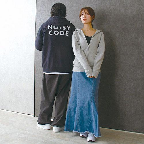 送料無料 noisycode アウター パーカー ジップパーカー ジップ バックロゴ オリジナル レディース メンズ ブランド デザインパーカー ペア 綿100% 長袖 おしゃれ プリント ロゴ 文字 英字 ベーシック トップス ペアルック ユニセックス 大きいサイズ sサイズ 小さいサイズ 服 おもしろ お洒落 楽ちん ゆったり Ladies mens outer ブラック 黒 ホワイト 白 グレー ネイビー 20代 30代 40代 大人 コーデ