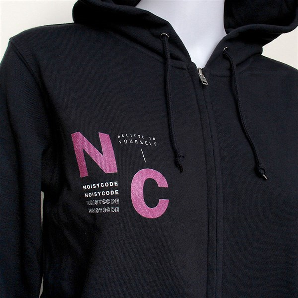 送料無料 noisycode ジップアップパーカー ジップ パーカー レディース 綿100% メンズ 長袖 ブラウンロゴ n.c. カレッジロゴ オリジナル ジップパーカー フーディー フード スウェット トレーナー ジップアップ パーカ フード付きトレーナー デザイン ロゴ プリント 英字 カレッジ おしゃれ ペア 家族 お揃い トップス ペアルック ユニセックス 大きいサイズ sサイズ 小さいサイズ 服 お出かけ 楽ちん man mens レデイース Ladies womans tops 黒 ブラック 白 ホワイト 20代 30代 40代 大人 コーデ