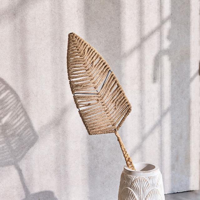 壁に掛けるなど、飾り方はアイデア次第で自由自在