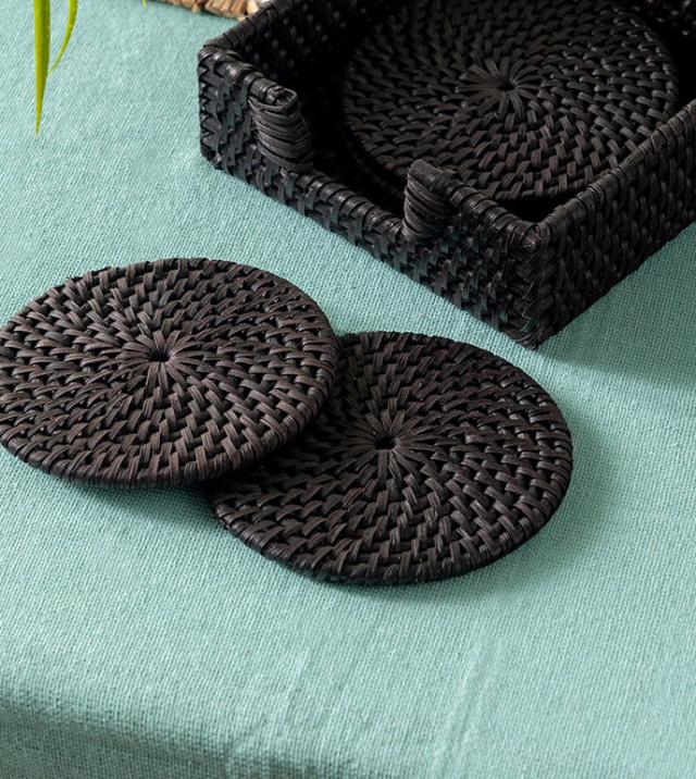 ゲストのもてなしやファミリーにぴったりの四枚セット