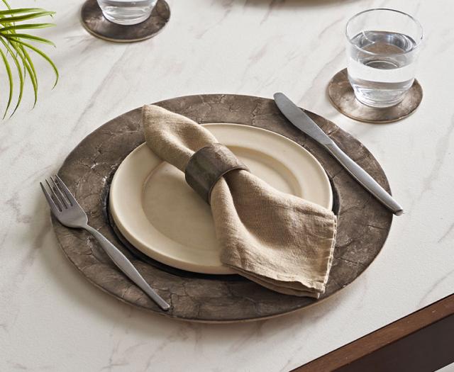 可愛いクロスホルダー