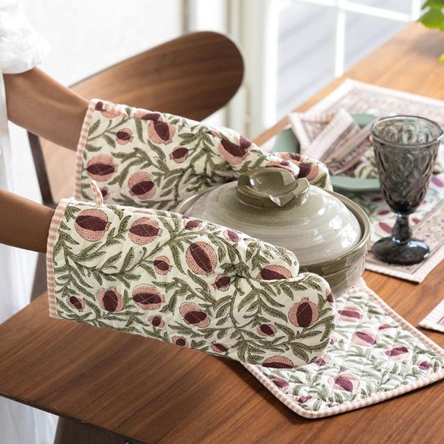 フルーツ柄のアジアンキッチングッズ