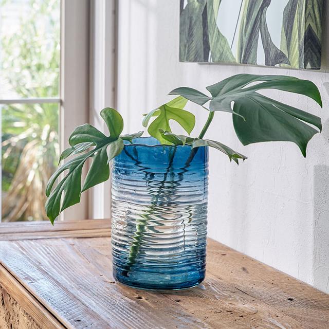 美しく幻想的なデザイン