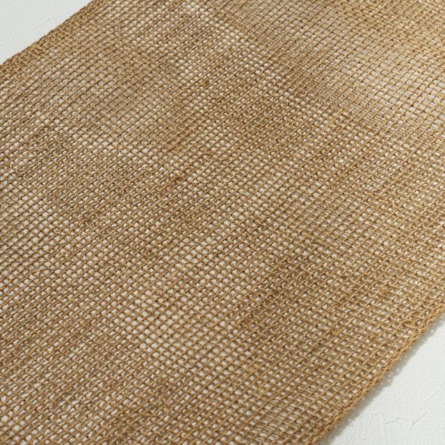 自然素材のテーブルセンタークロス