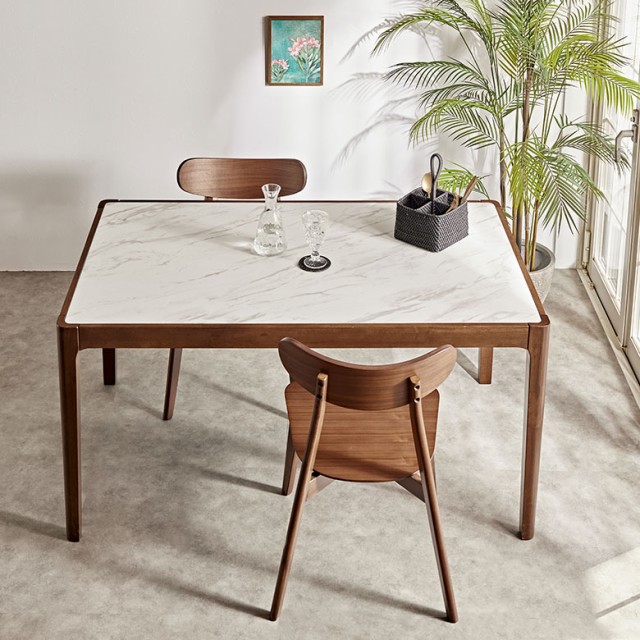 脚はラバーウッド無垢材