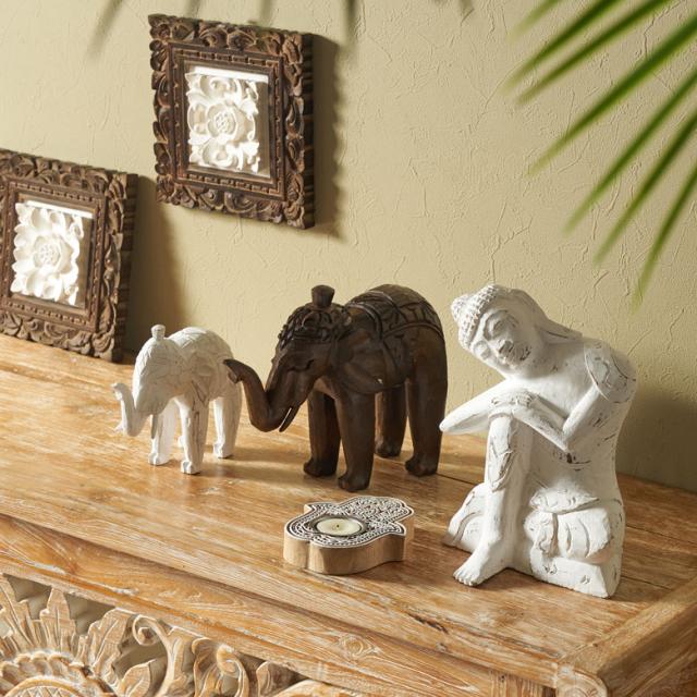 他の木彫りオブジェやレリーフとの合わせ使いもおすすめ