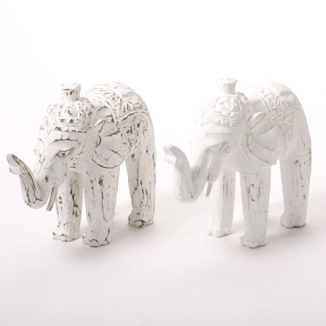 木彫りのオブジェ