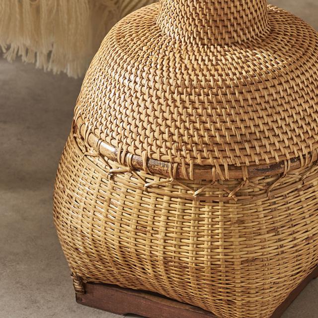 オブジェのような美しさのかご