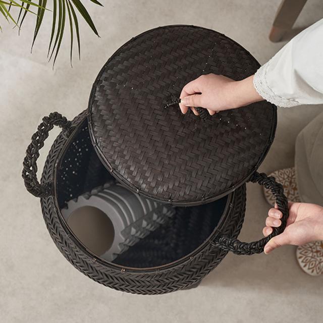 生活感を隠せるバスケット収納